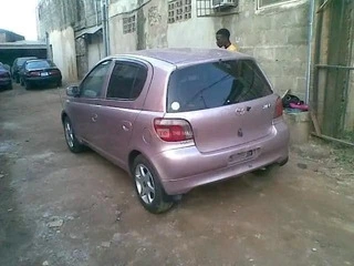 Clean 1999 Toyota Yaris - 3