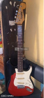 Electric Guitar in Perfect Condition - 2