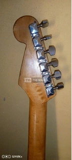 Electric Guitar in Perfect Condition - 5