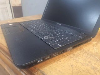 Toshiba Satellite Pro C850 Intel Core i3 - 4