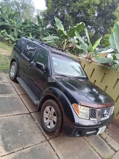 Nissan Pathfinder 2005