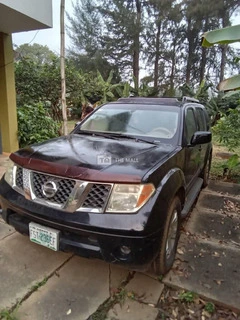 Nissan Pathfinder 2005 - 2