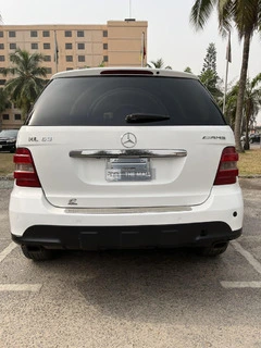 Mercedes Benz ML63 Amg - 2