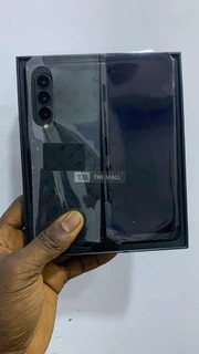 Samsung Galaxy Z Fold 3