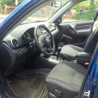 Clean Used Toyota Rav4 - 5