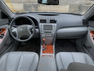 Clean Toyota Camry for Sale - 4