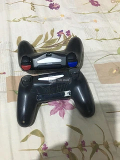 PS4 Game Controller - 2