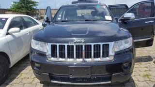 Jeep Grand Cherokee - 4