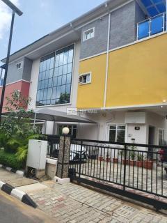 4 Bedroom Duplex at Apo for Sale