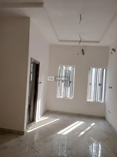 9bdrm Duplex in Eliozu for Sale - 2