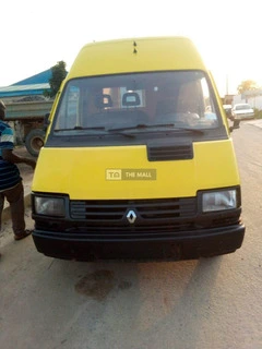 Clean Renault Traffic 2000