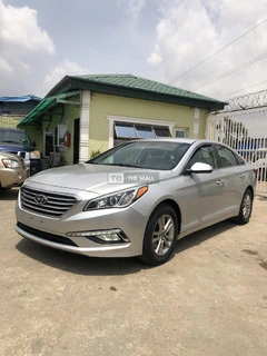 2017 Foreign Used Hyundai Sonata - 2