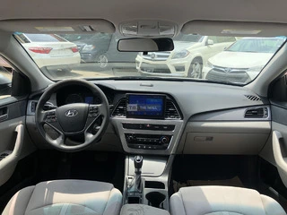 2017 Foreign Used Hyundai Sonata - 3