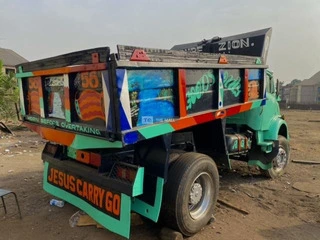 Mercedes Benz 911 Tipper Truck for Sale - 4