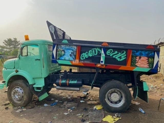 Mercedes Benz 911 Tipper Truck for Sale - 6