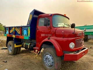 Mercedes Benz 911 Tipper Truck