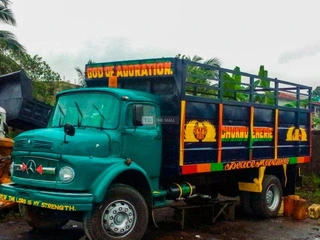 Mercedes Benz 911 Lorry