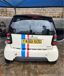 Mercedes Benz Smart Car Fortwo - 3