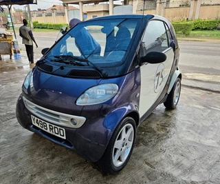 Mercedes Benz Smart Car Fortwo - 7