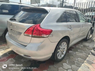 2010 Toyota Venza - 5