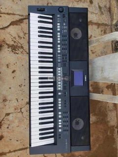 Yamaha Piano PSR S650 Keyboard