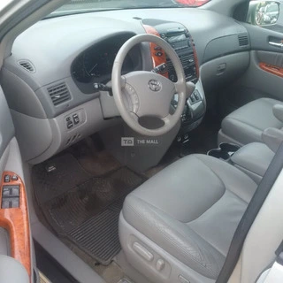 2005 Toyota Sienna