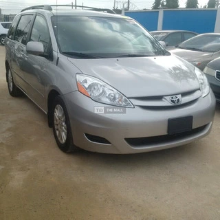 2005 Toyota Sienna - 3