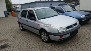 Neat Volkswagen Golf 2000 - 3