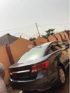 Very Neat Toyota Avensis for Sale - 5