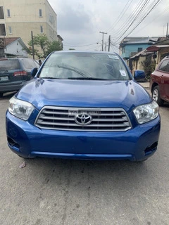 Clean Toyota Highlander Model for Sale - 2