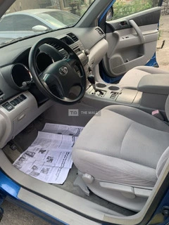 Clean Toyota Highlander Model for Sale - 8