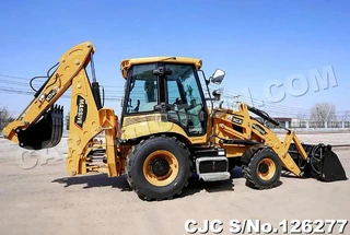 Massive 3CX Backhoe Loader For Sale - 6