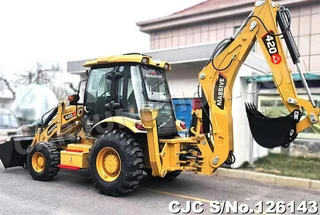 Massive 420 Backhoe Loader For Sale - 3