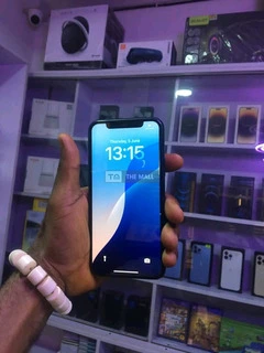iPhone 11 - 3