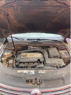 Volkswagen Passat CC (2013) - 4