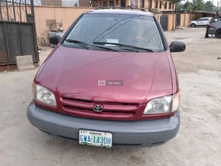 Toyota Sienna 2001/2002