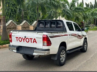 Toyota Hilux 2021 - 5