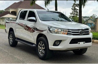 Toyota Hilux 2021 - 6