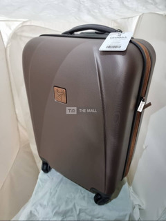 Premium Trolley Luggage Box / Suit case