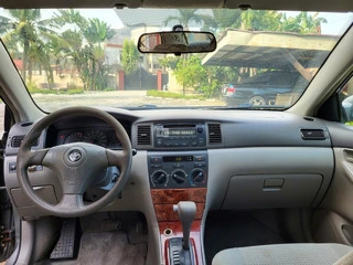 Clean Toyota Corolla LE for Sale - 4