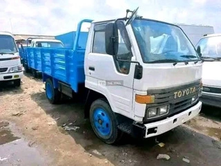 Toyota Dyna 200 for Sale