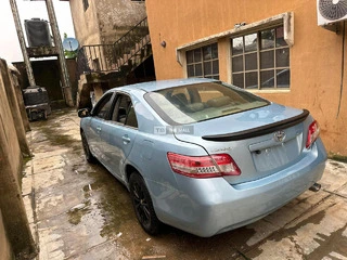 Clean Toyota Camry 2010 - 2