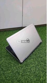 Dell Latitude 7240 - 4