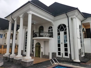 Fully Furnished 5 Bedrooms Duplex