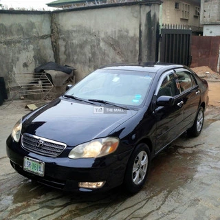 Used Toyota Corolla LE - 2