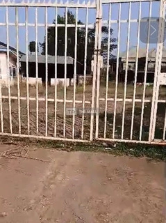 2 And Half Plots Of Land