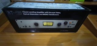 Klark Teknik 2A-KT Tube Amplifier