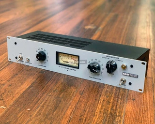 Klark Teknik 2A-KT Tube Amplifier - 2