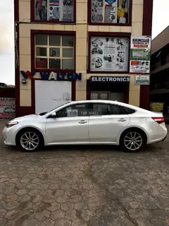 Toyota Avalon 2013 XLE Full Option - 5