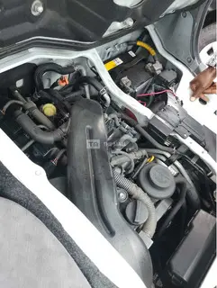 2010 Toyota HiAce Hummer 1 - 3